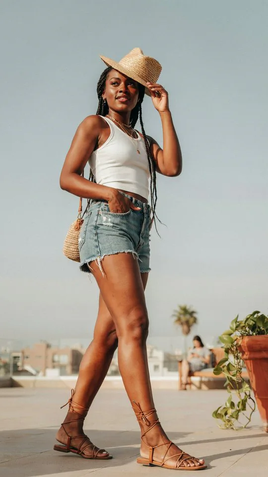 28 Stylish Jean Shorts for Black Women